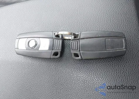 2012 BMW 135I из США, поврежденный, VIN WBAUC9C5XCVM12693